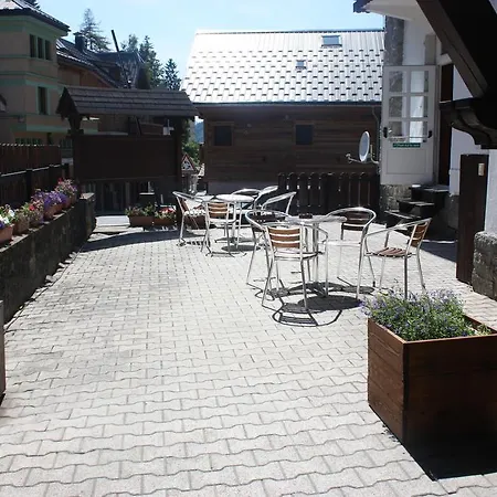 D'antoine Hotel